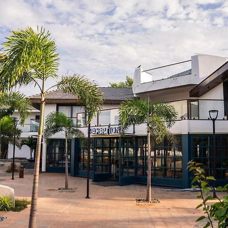 Mstays Ecr By Mirabilis Hotel Chennai Eksteriør billede